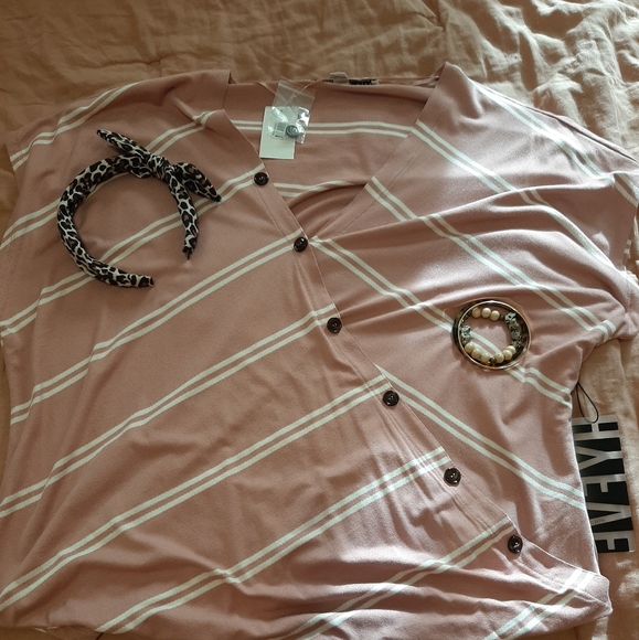 Shirt - Picture 1 of 3